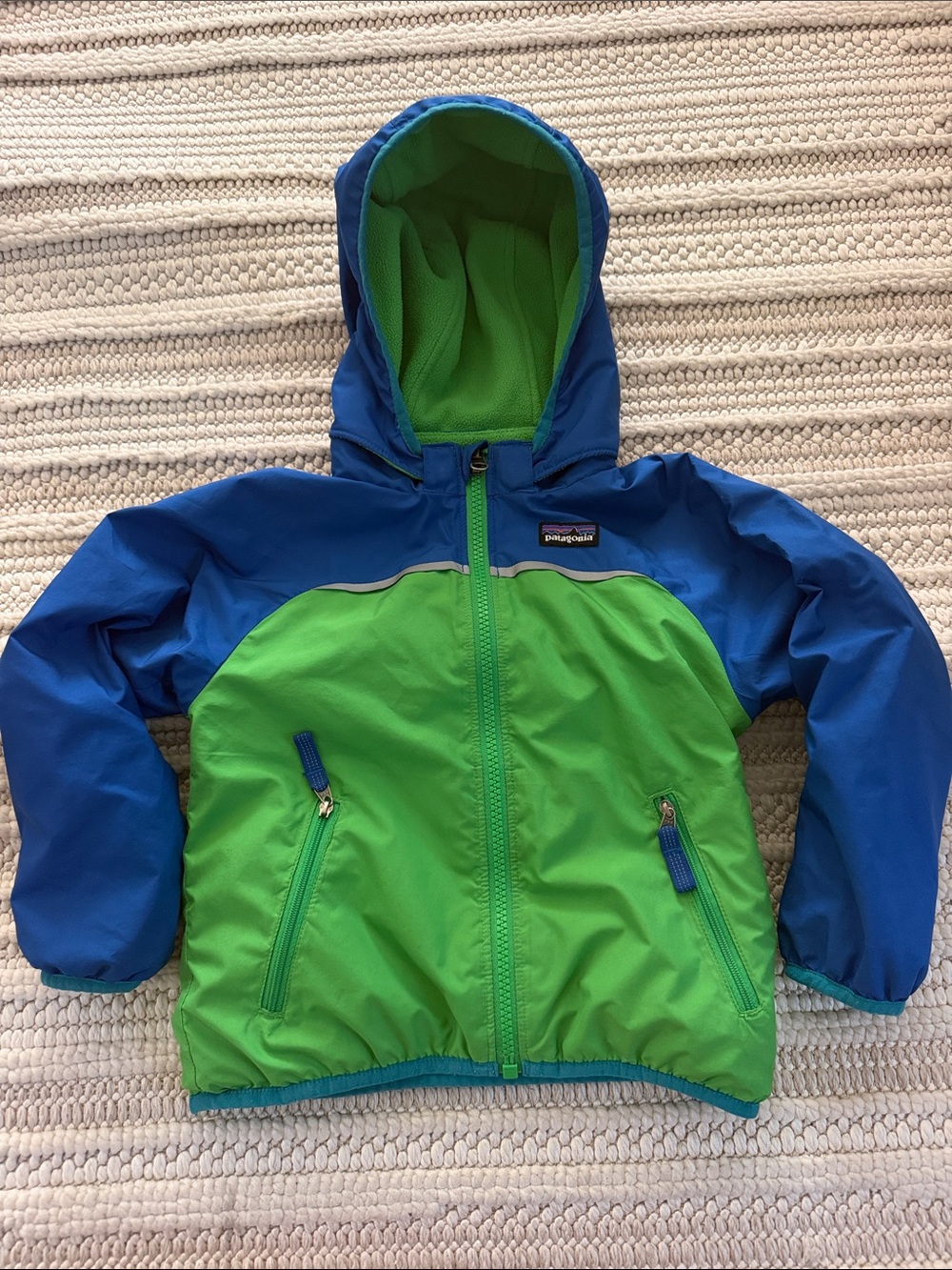 Patagonia reversible Kids Hooded Rain Jacket /Fleece